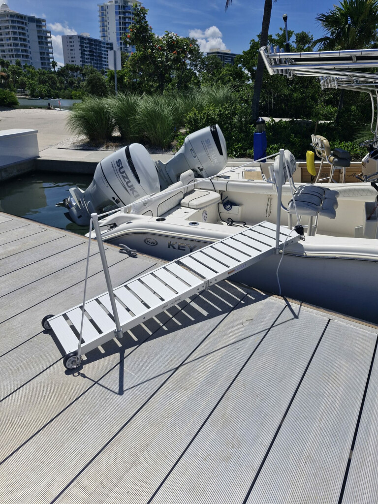 Portable Foldable Aluminum Gangway Ramp for Boats and Yachts MG200