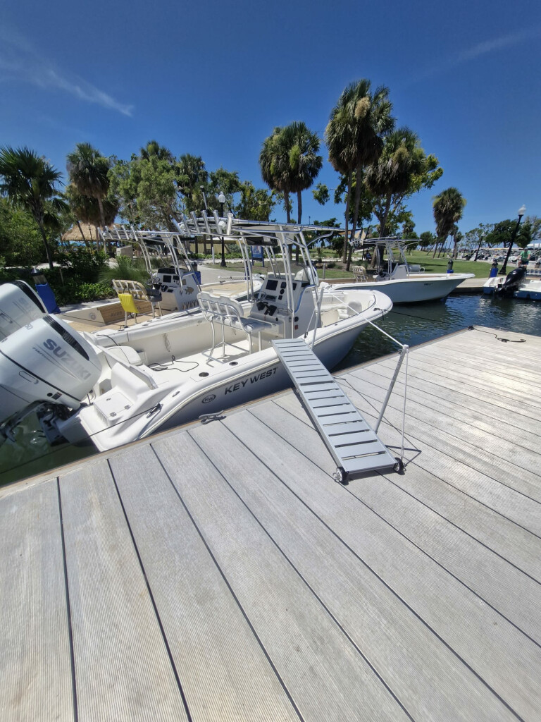 Portable Foldable Aluminum Gangway Ramp for Boats and Yachts MG200