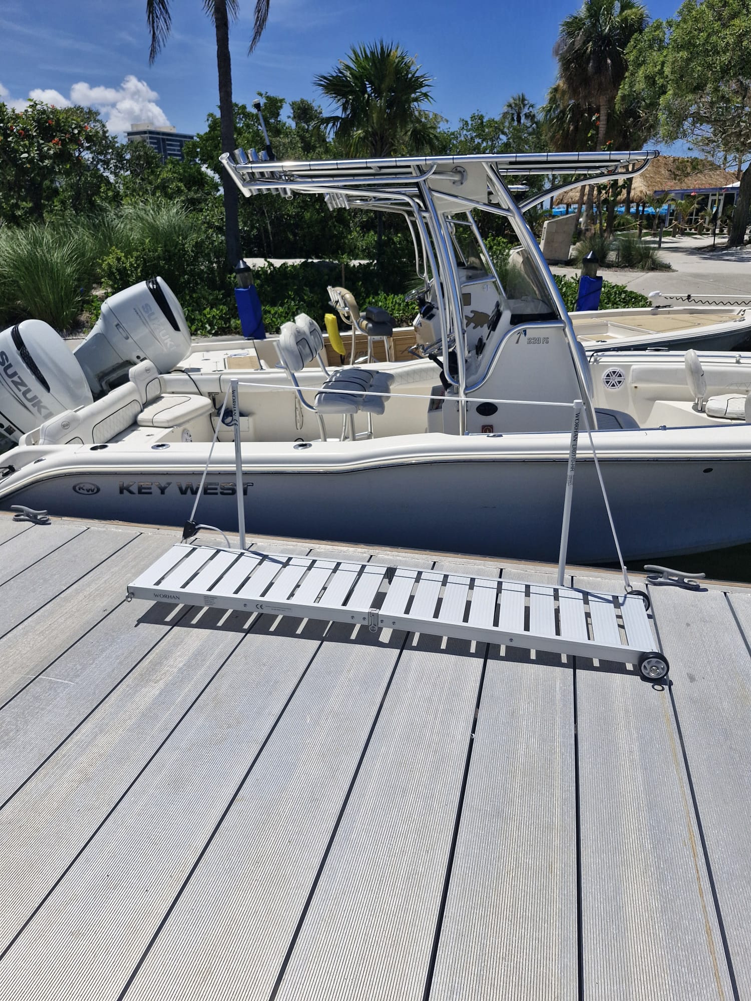 Portable Foldable Aluminum Gangway Ramp for Boats and Yachts MG200